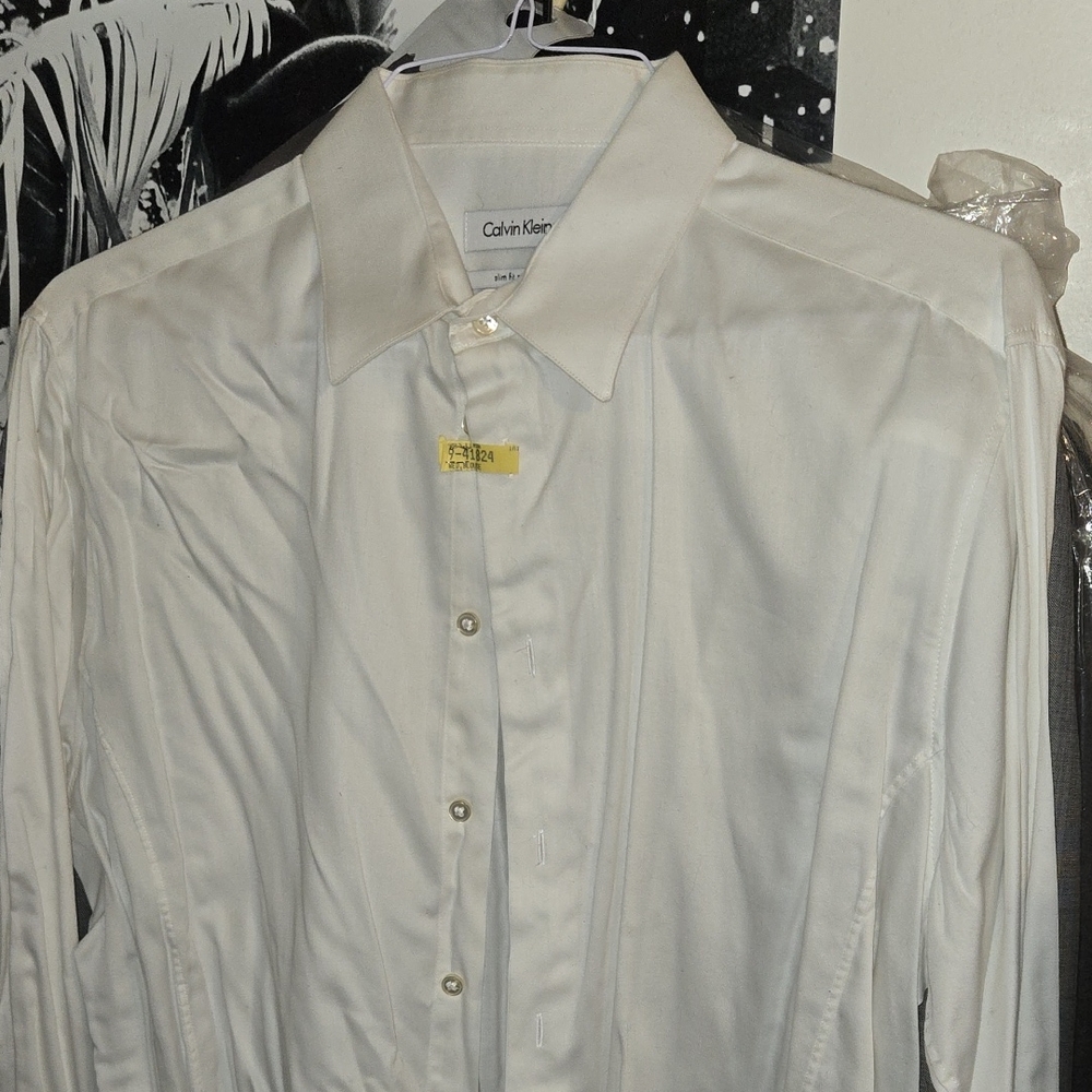 Calvin Klein Men's Classic White Dress Shirt